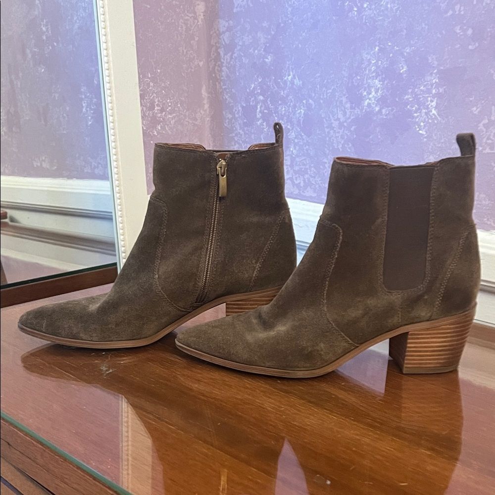 BOOT FIRE SALE!  🚒 Dark Brown Franco Sarto Suede Ankle Booties